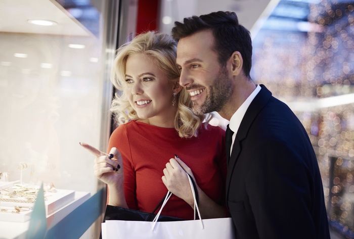luxury-companionshio-sets-it-apart-traditional-dating Luxury Companionship: What Sets It Apart from Traditional Dating